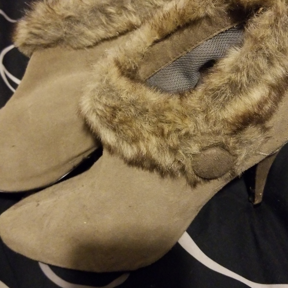 Furry heels